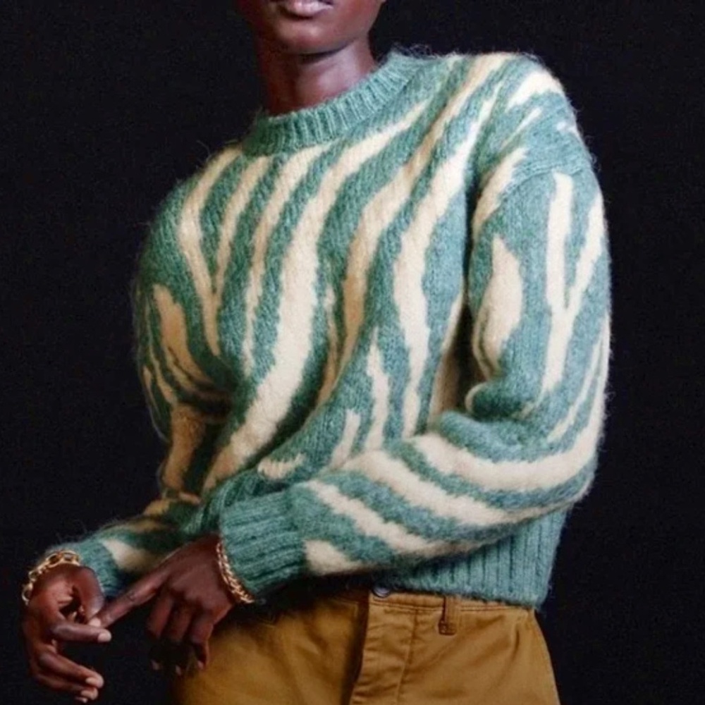 ZARA JACQUARD KNIT ANIMAL PATTERN SWEATER NWT